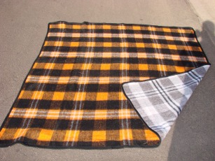 Fine weave blanket